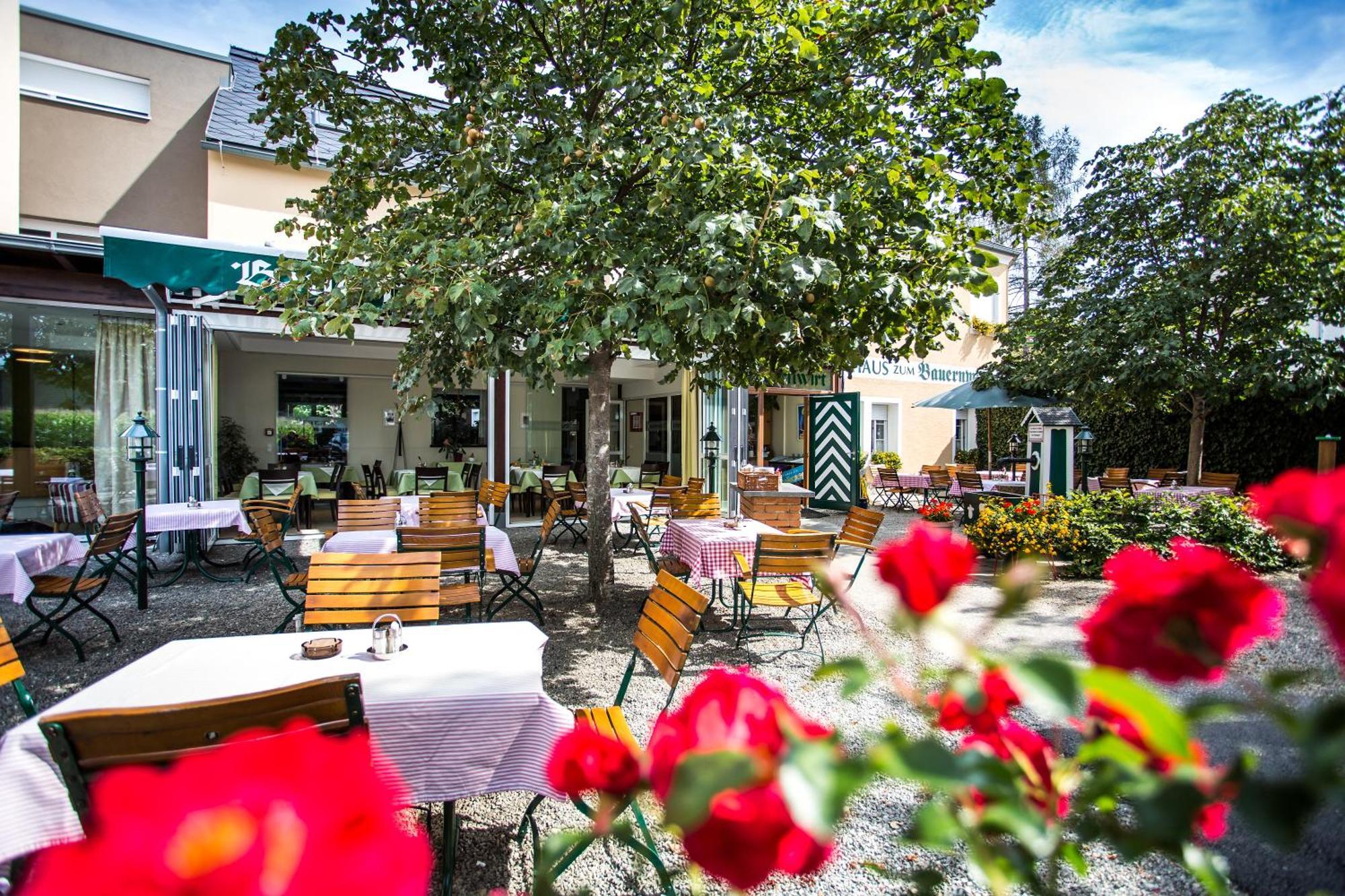 Bauernwirt Hotel Graz Exterior photo